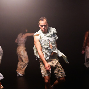 Léonard Engel: CARCASSE